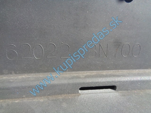 predný nárazník na nissan almeru n16, 62022-bn700